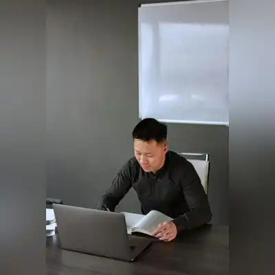 钱莲